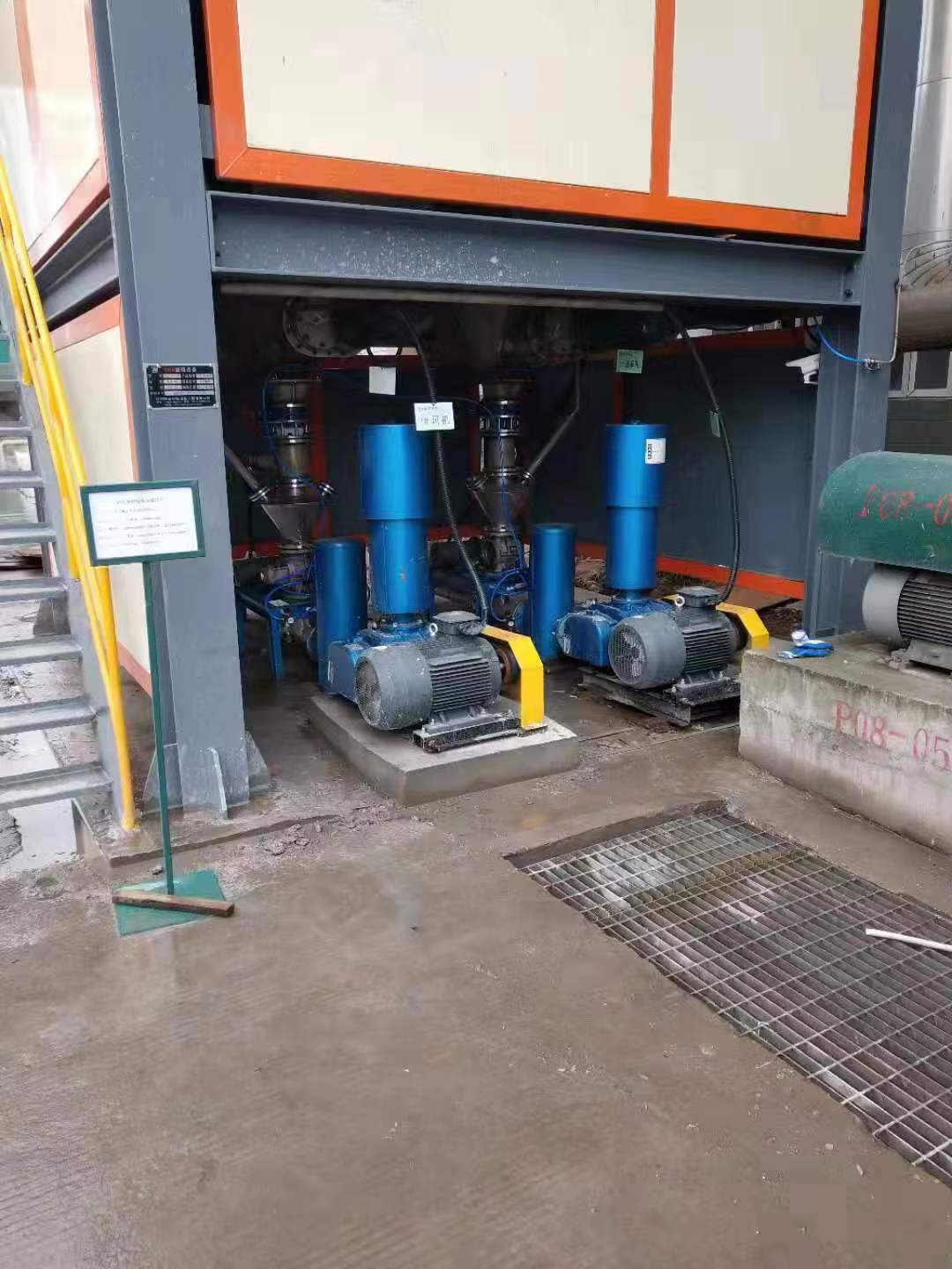 【廣州★南創(chuàng)】的氣力輸送現(xiàn)場 【廣州★南創(chuàng)】的氣力輸送現(xiàn)場